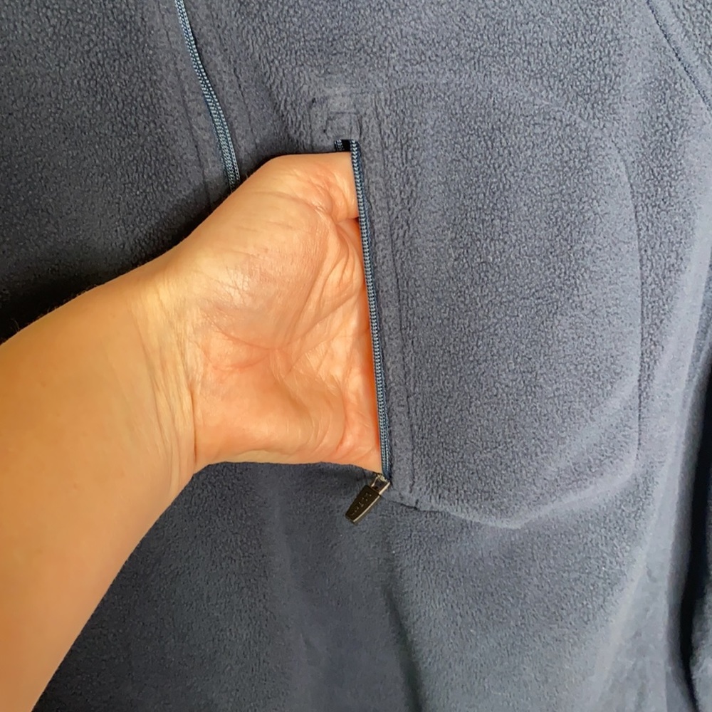 L.L. Bean Fleece  1/4 zip pullover sweater sweatshirt navy blue zipper pocket L - Picture 6 of 9